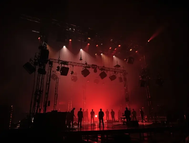综艺录制现场突发意外，导演组连夜公开道歉 - 今日赛瓜